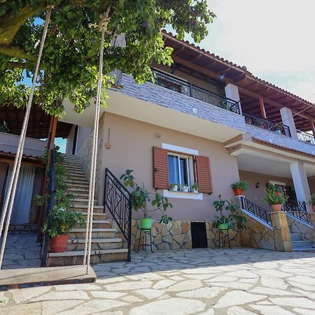 Villa Kevin Μπεράτ Εξωτερικό φωτογραφία