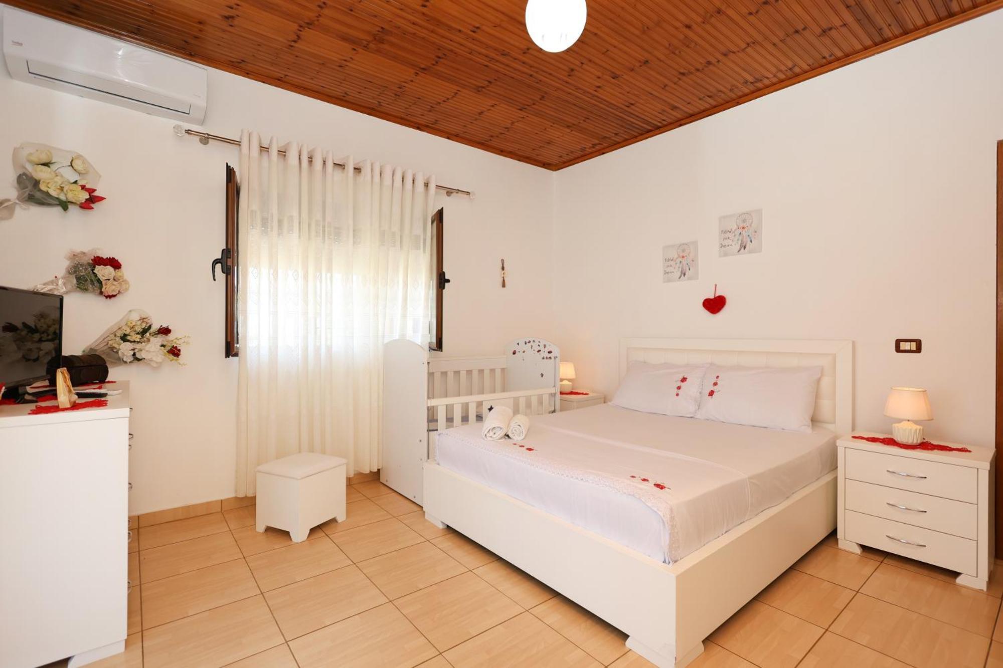 Villa Kevin Μπεράτ Εξωτερικό φωτογραφία