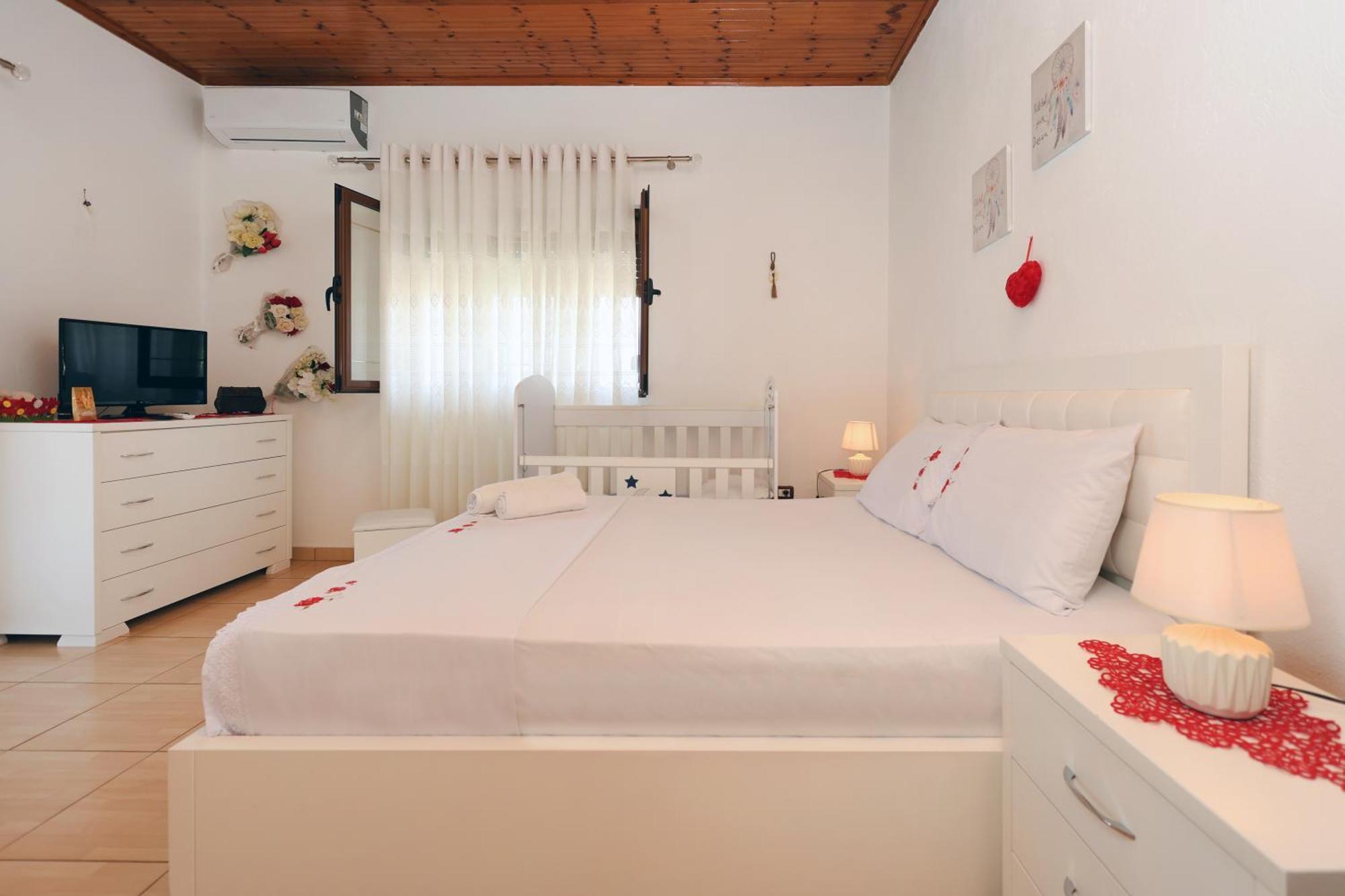 Villa Kevin Μπεράτ Εξωτερικό φωτογραφία