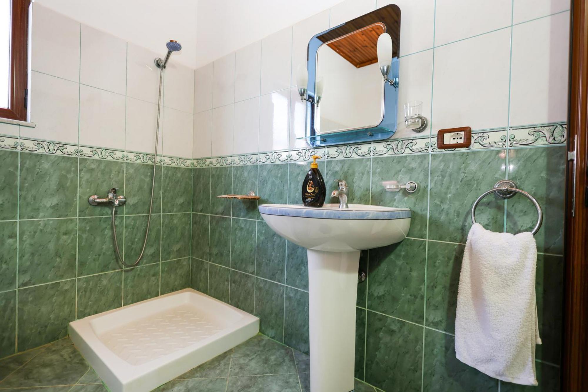 Villa Kevin Μπεράτ Εξωτερικό φωτογραφία